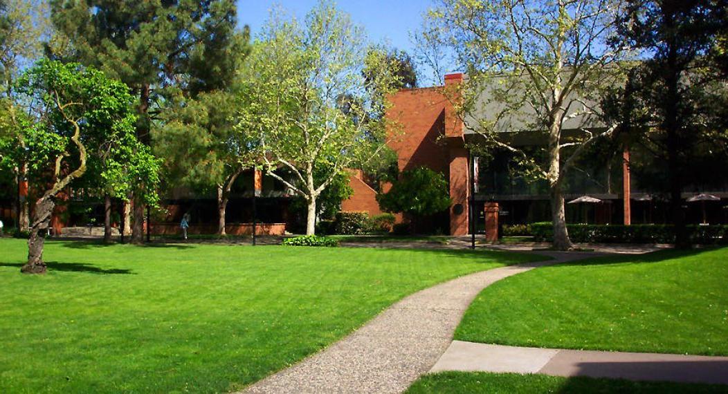 the south quad at the UOP Sacramento Campus